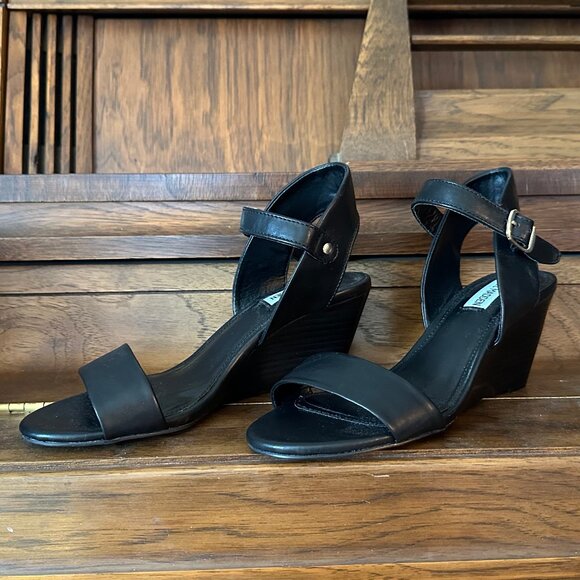 Steve Madden Wedge Sandals - Picture 1 of 6